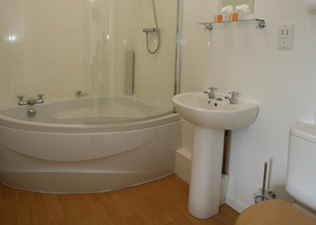 Cliff Head Hotel Carlyon Bay Rom bilde