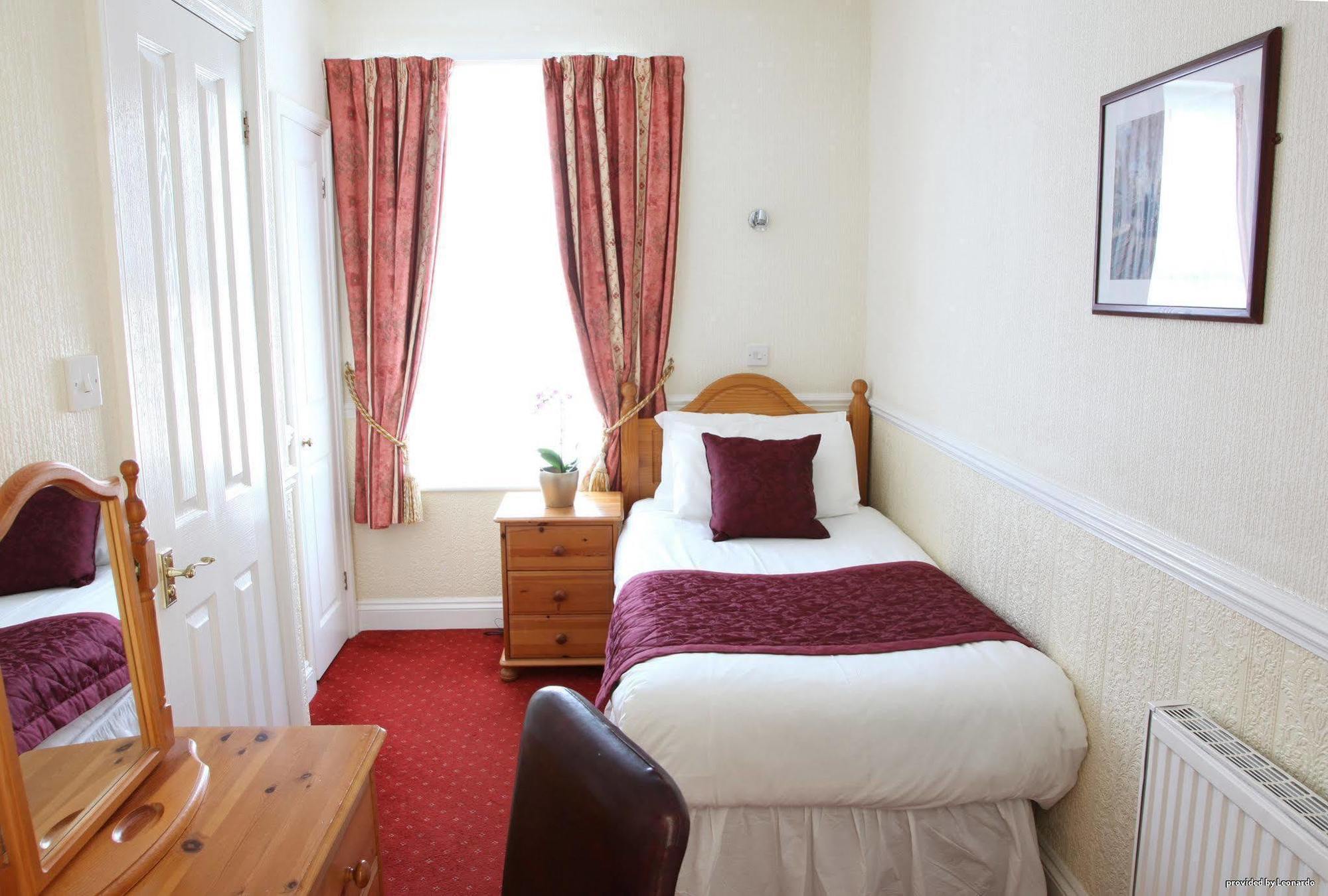 Cliff Head Hotel Carlyon Bay Rom bilde